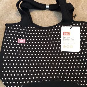 Built Everyday Shoulder Tote
